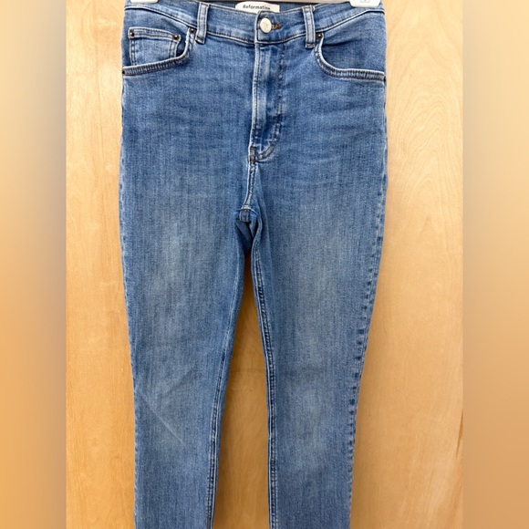 REFORMATION Classic Jeans in Darwin Wash - Picture 11 of 15